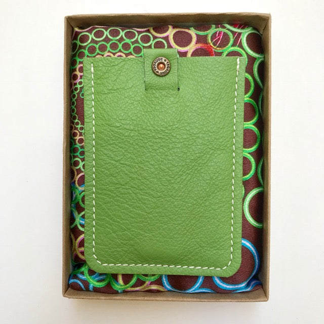 Wally Wallet With Bullet Detailing - Lime